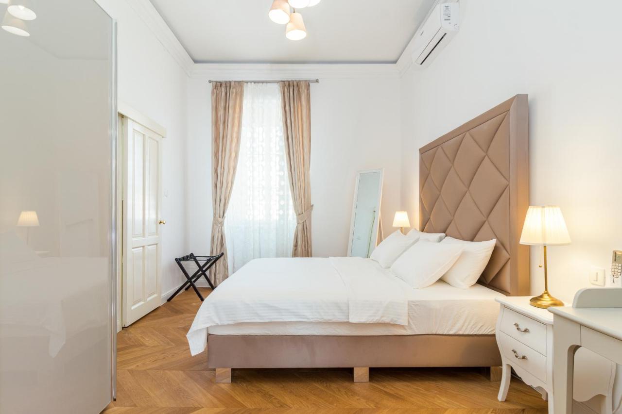 Apartment Augier - Elegant & Spacious - City Centre Pula Dış mekan fotoğraf