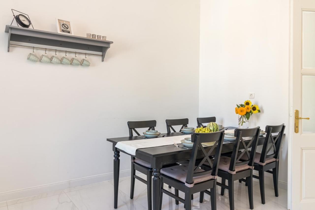 Apartment Augier - Elegant & Spacious - City Centre Pula Dış mekan fotoğraf