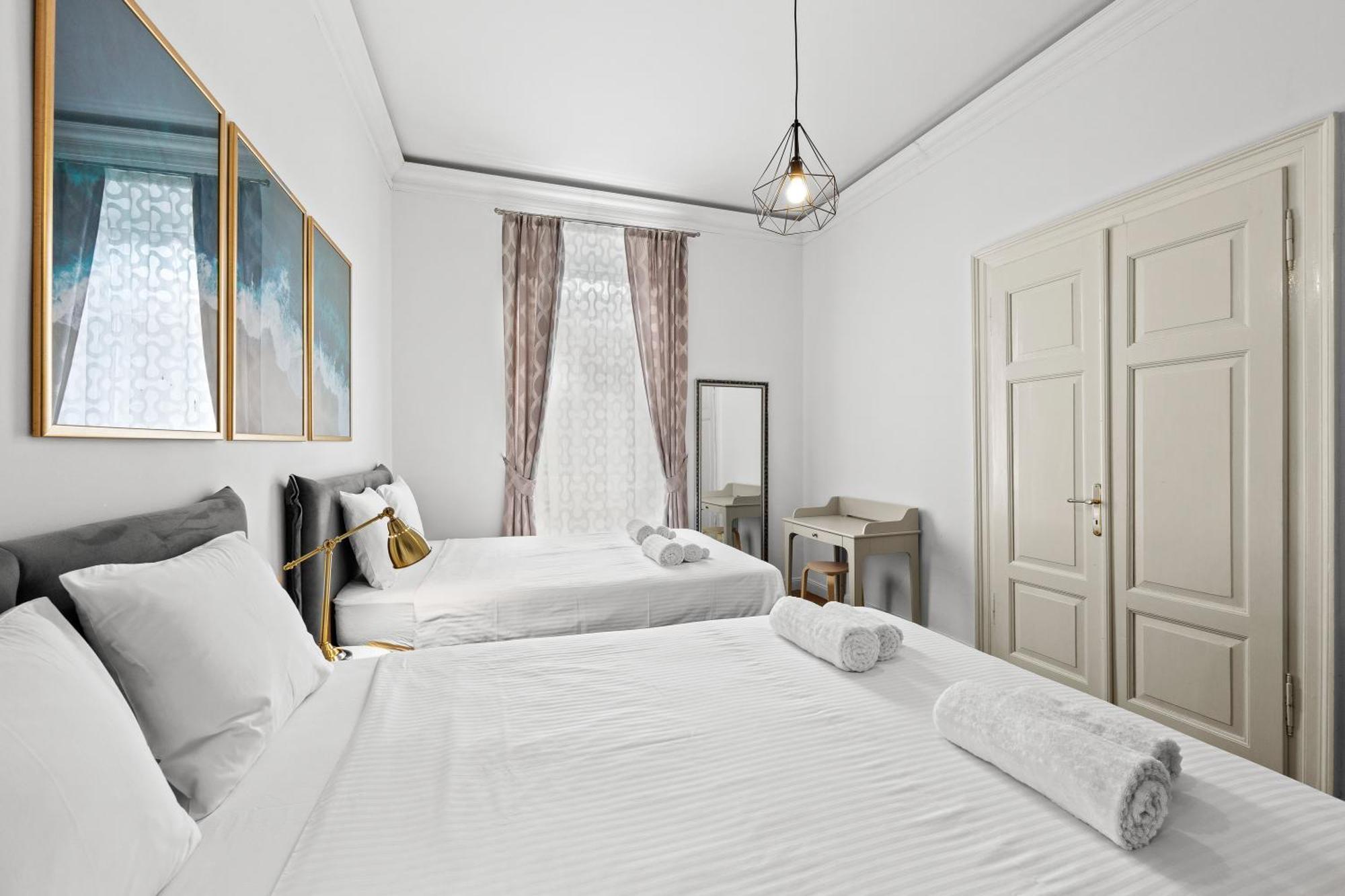 Apartment Augier - Elegant & Spacious - City Centre Pula Dış mekan fotoğraf